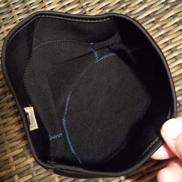 Freeze-Out Motorcycle Helmet Liner Skull Cap Sz M/L Thermal Protection Windproof - Picture 3 of 6